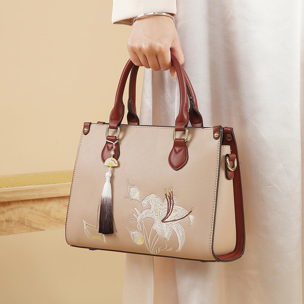 Женская сумка-мессенджер для мамы 2025 новая высококлассная вышивка в китайском стиле для среднего возраста свадебная сумка большой вместимости