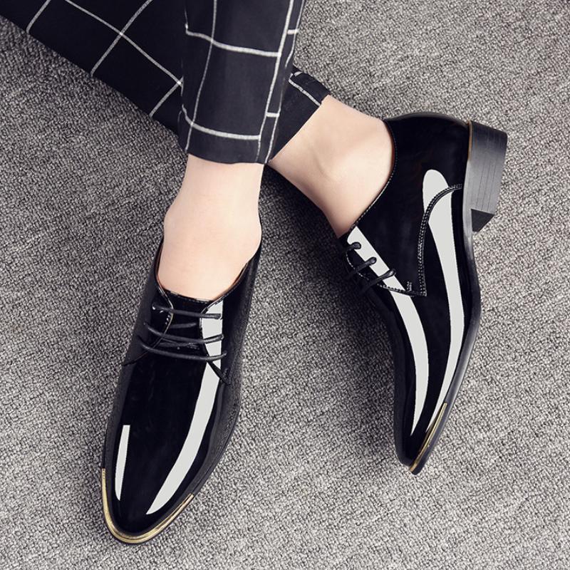 Новые мужские туфли из лакированной кожи 2024 года Мужские туфли для платья в британском стиле на шнуровке с острым носком Свадебная деловая вечеринка Социальная обувь Мужская