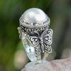 European-American Retro Butterfly Pearl Engagement Ring