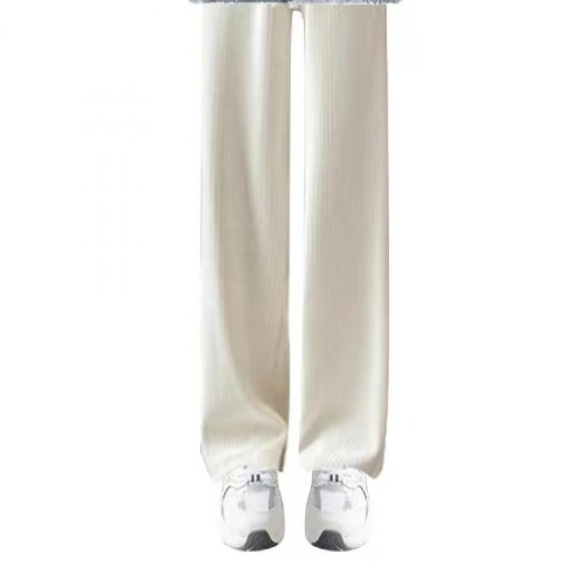 Women's Cozy Lamb Wool Two-Piece Suit: Plush Outerwear with Wide-Leg Pants for Autumn and Winter