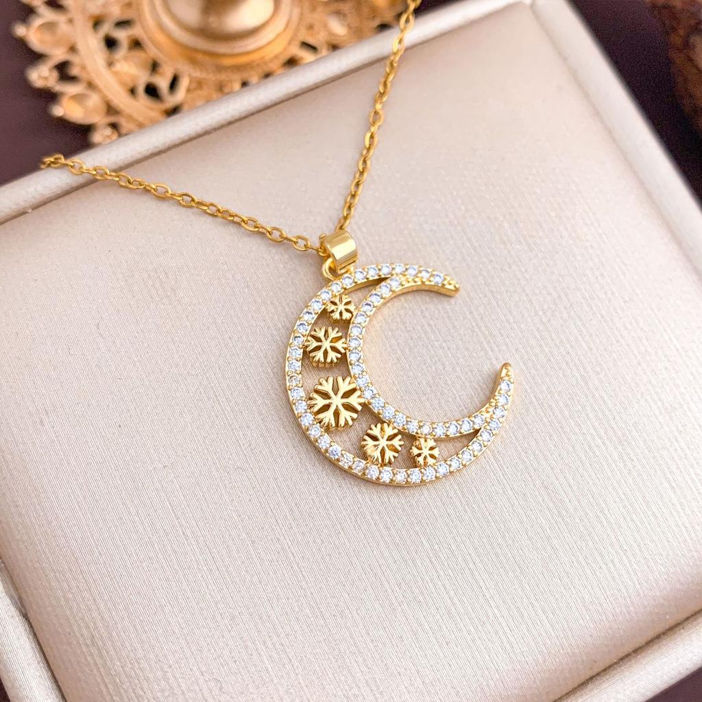 Necklace European and American moon love full zirconium necklace accessories women light luxury high sense does not fade titanium steel necklace women