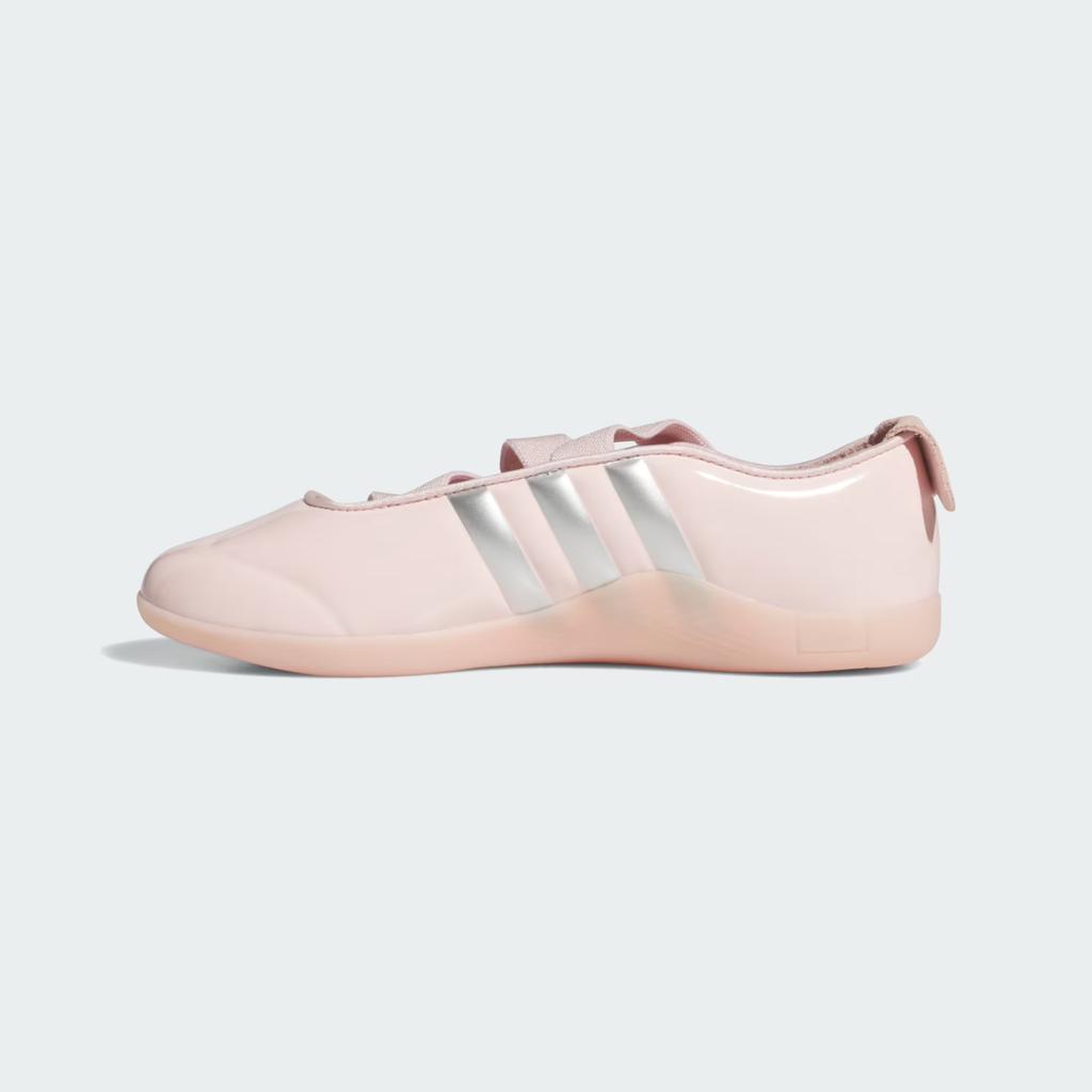 JR6485 Кэролайн Ху Эдисон Чен adidas Originals Тхэквондо Сэнди (Женский)