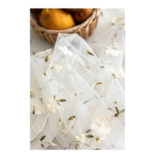 Вышитая скатерть-дорожка Вышитый цветок Тюлевая скатерть-дорожка Весна Лето