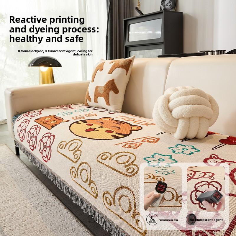 Cute Tiger Sofa Cover, Cartoon Sofa Cover, Autumn And Winter Sofa Towel, Universal In All Seasons, Anti-Cat Scratch And Dirt-Resistant Sofa Cushion