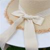 Соломенная шляпа с бантом на ремне для женщин с милыми и элегантными краями с бахромой, солнцезащитная соломенная плетеная шляпа с плоским верхом для лета
