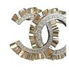 Chanel Брошь женская металлическая со стразами, большой логотип Double C