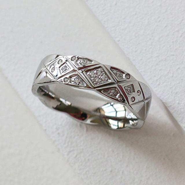 Трендовые стеганые кольца из нержавеющей стали AAA с покрытием без потускнения для женщин, классические ромбовидные хрустальные золотые пары