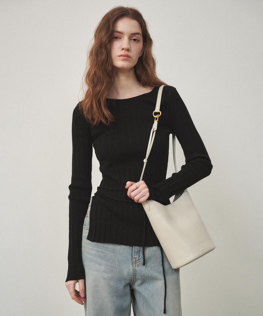 Ostkaka Forena Bucket Shoulder Ivory