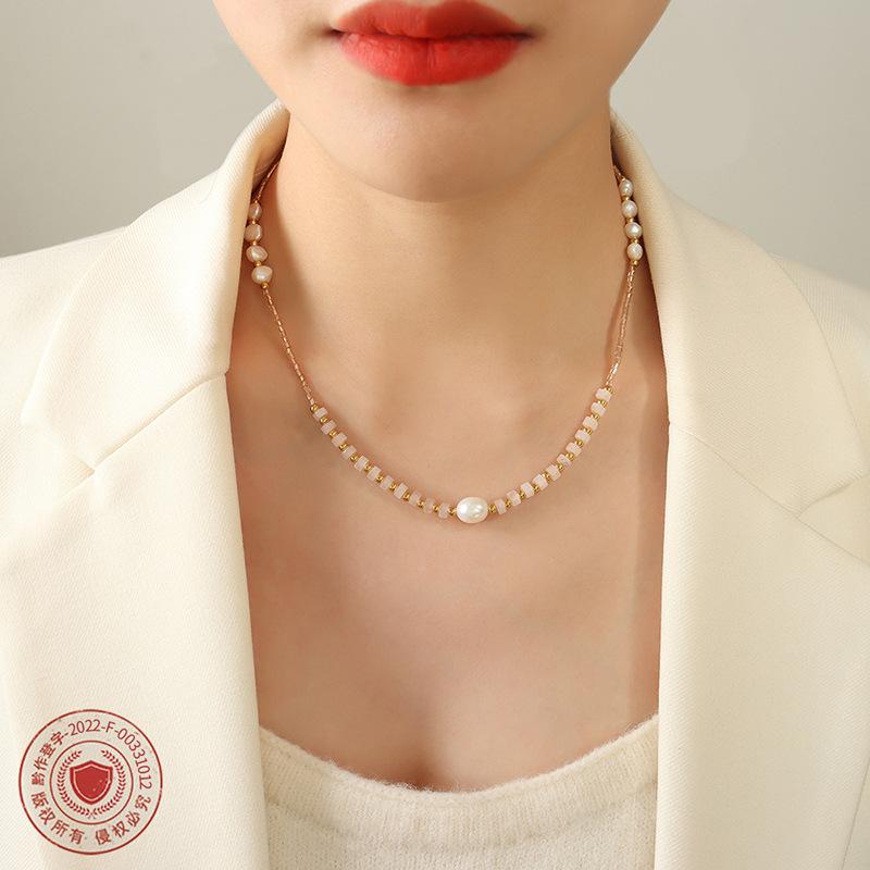 Бусины из натурального камня, пресноводный жемчуг, ожерелья из бисера из различных материалов, женский темперамент, персонализированные украшения