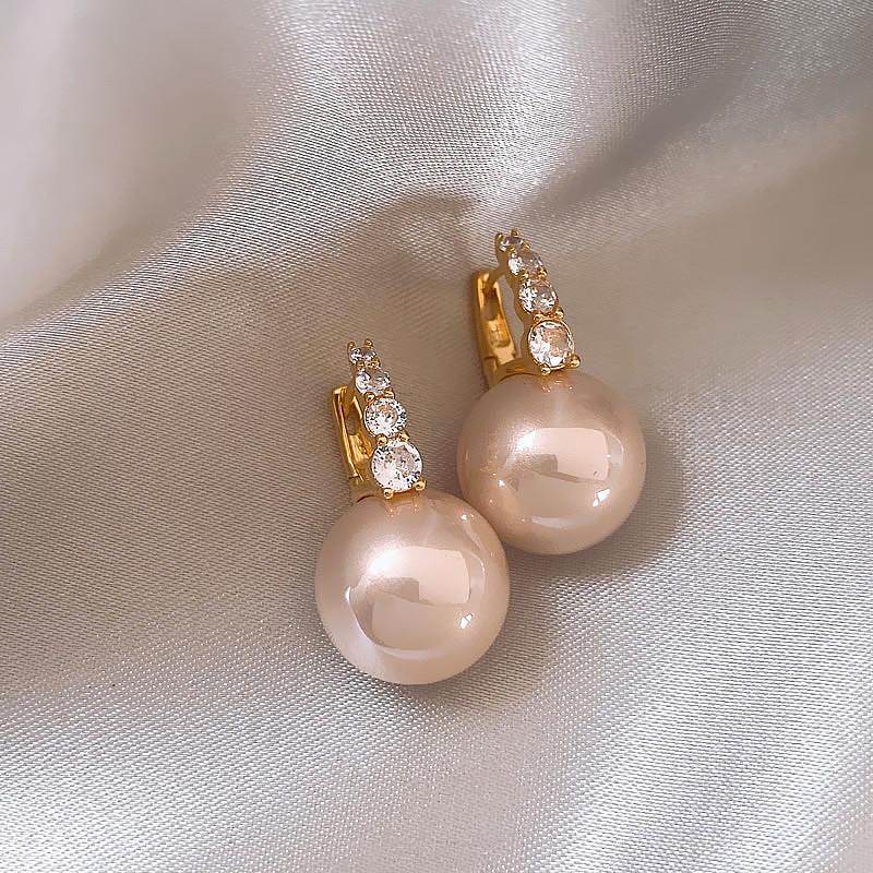 Elegant Zircon Pearl French Retro Luxury Earrings 2025