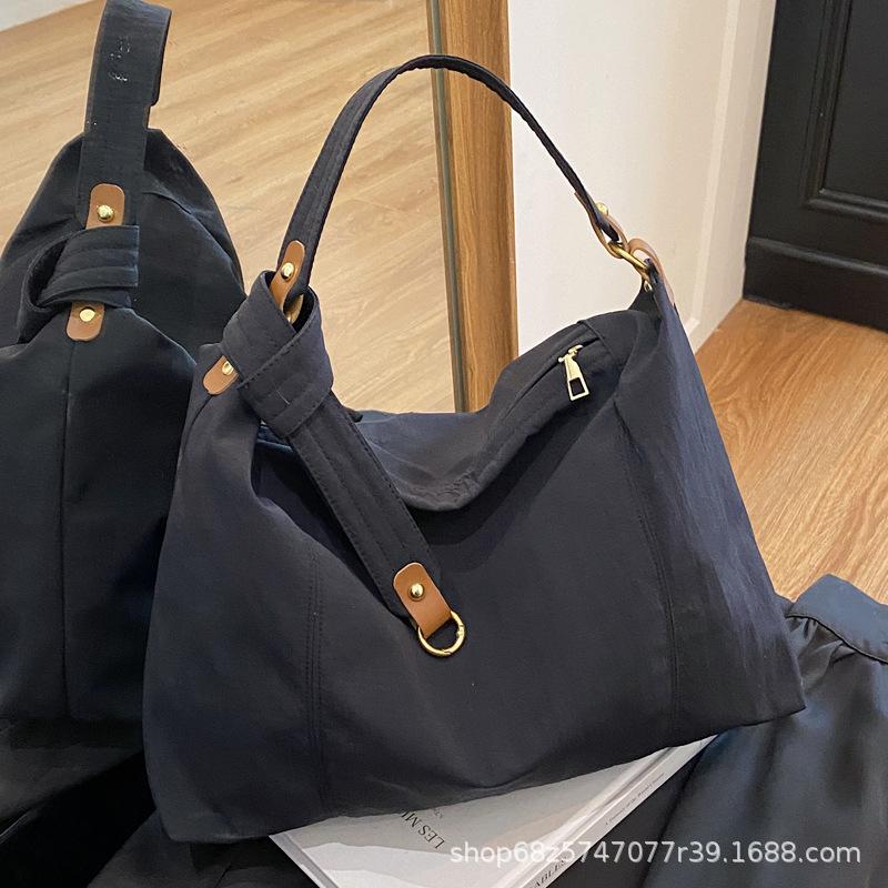 Big Bag Women's 2025 New Denim Canvas Bag Versatile Large Capacity Shoulder Messenger Bag Casual Commuter Tote Bag