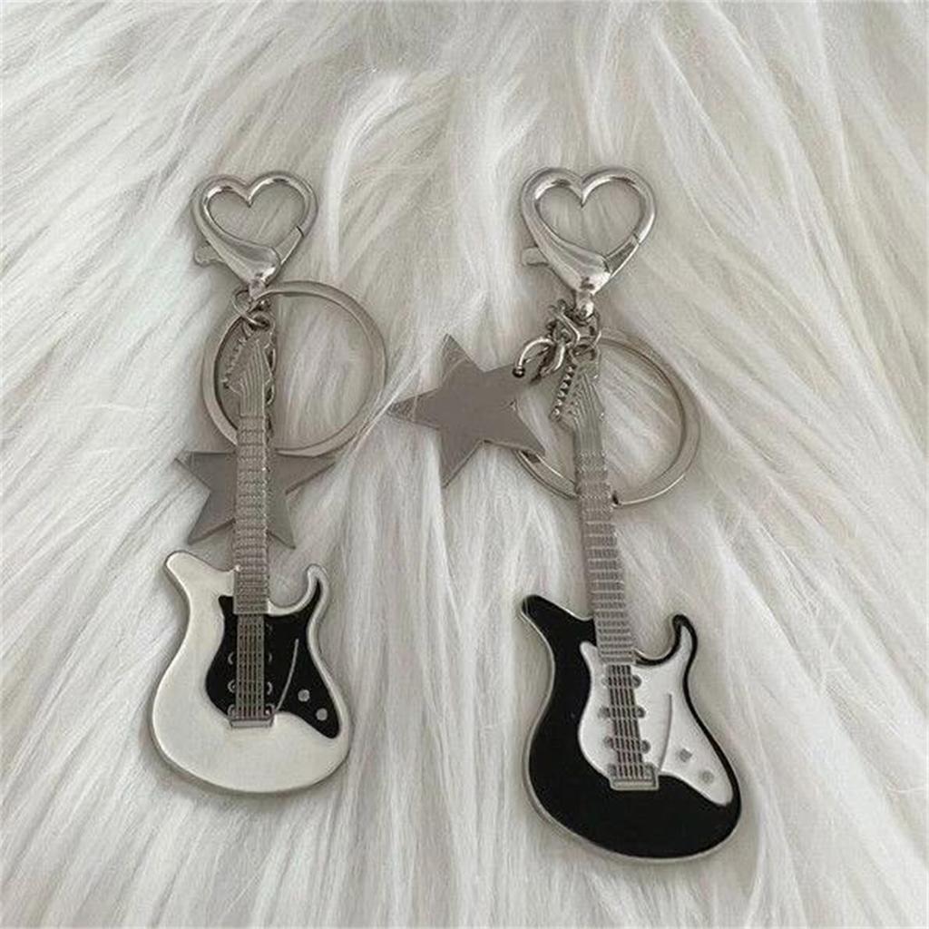 Guitar Love Heart Key Chain for Men Women Star Sweet Keychain Cool Trendy Fashion Pendant Rock Punk Vintage Accessories Gift
