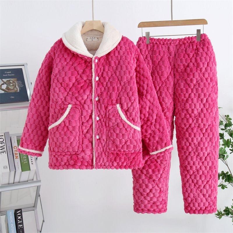 Утепленная пижама женская зимняя трехслойная коралловый флис с хлопковой подкладкой можно носить на улице, плюс милый комплект для дома