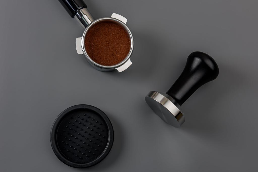 La mellow Espresso Coffee Tamper 515358mm Coffee Tamper for Espresso Machines (53mm Stainless Steel with Aluminum Handle) with Tamper Mat