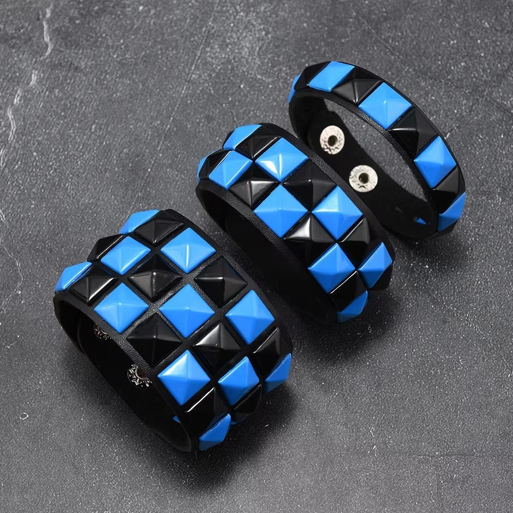 Vintage Big Wide Bracelet Contrasting Gothic Punk Bracelet Rivets Leather Wristband  Male Female