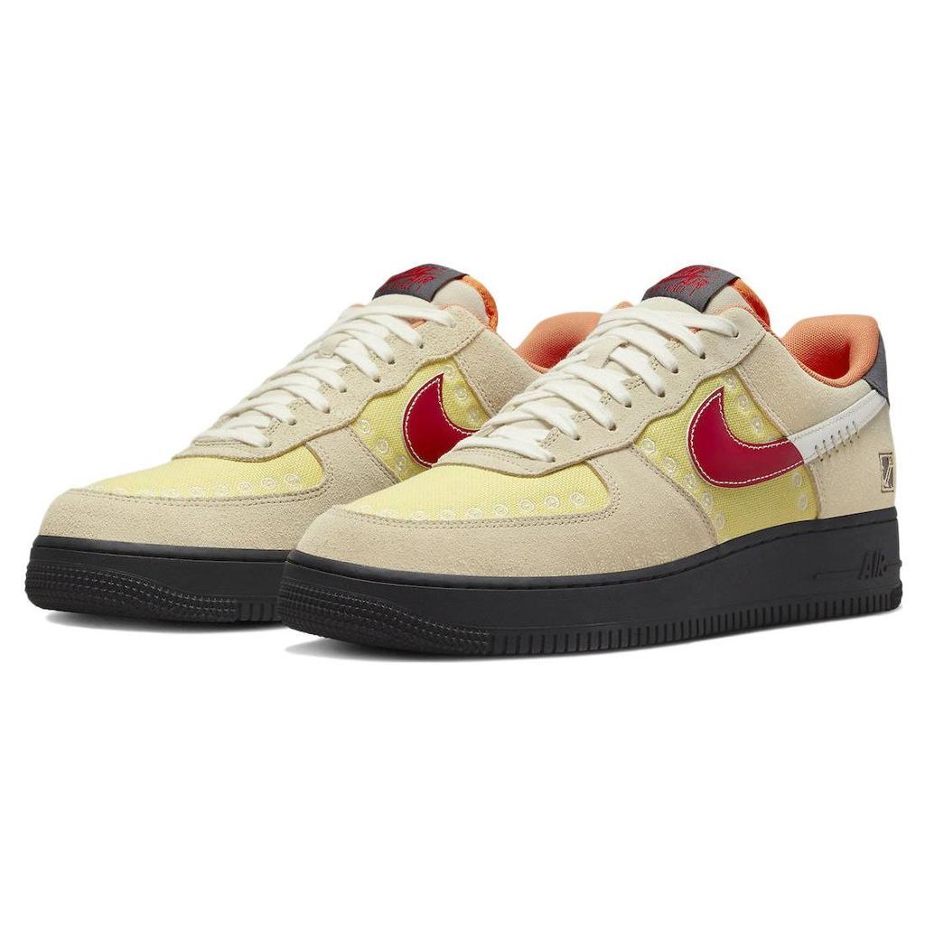 Nike Кроссовки унисекс Air Force 1 07 Somos Familia Тан Sanddrift University-Red DZ5355-126