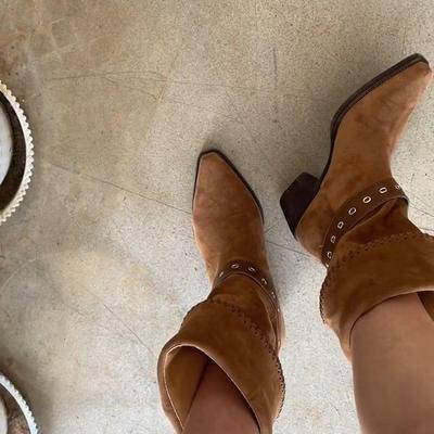 2025 Ретро Западные Женские Сапоги-Казаки До Колена с Острым Носком - Стройнящий Тренд в Стиле Пустоши на Устойчивом Каблуке