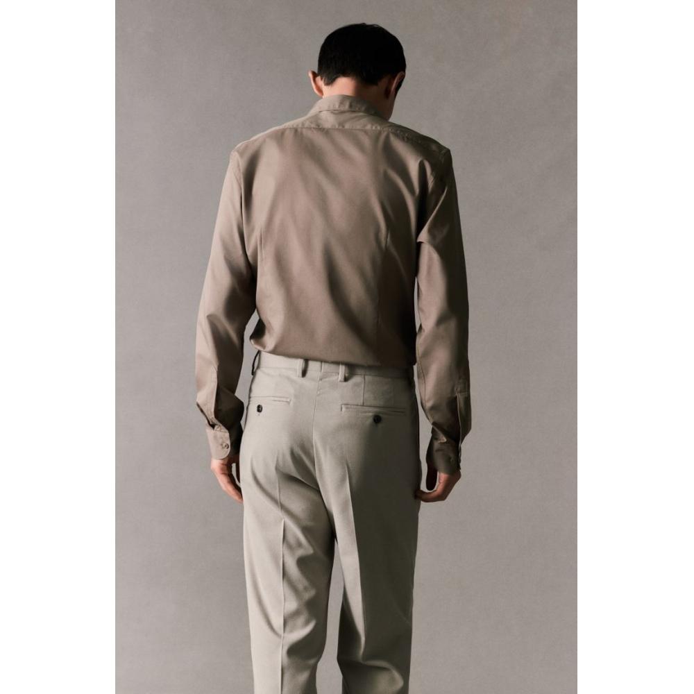 Рубашка HM Easy Care slimM Fit темно-бежевого цвета