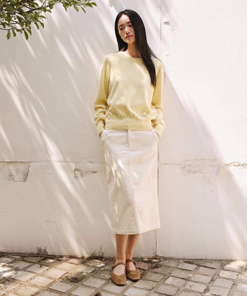 Left Seoul Corduroy Back Slit Midi Skirt [Ivory]