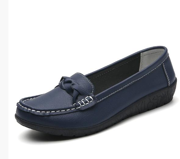 Модная обувь женская 2025 Новые лоферы Слипоны Балетки Кожаная обувь Женская Удобная обувь на плоской подошве Женская Белая Zapatos Mujer Женская обувь