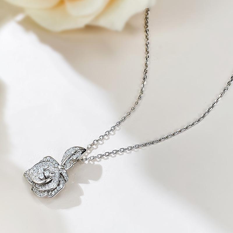 New S925 Silver Rose Pendant Necklace, Niche, Exquisite, Fashionable, High-quality, of Wedding Jewelry
