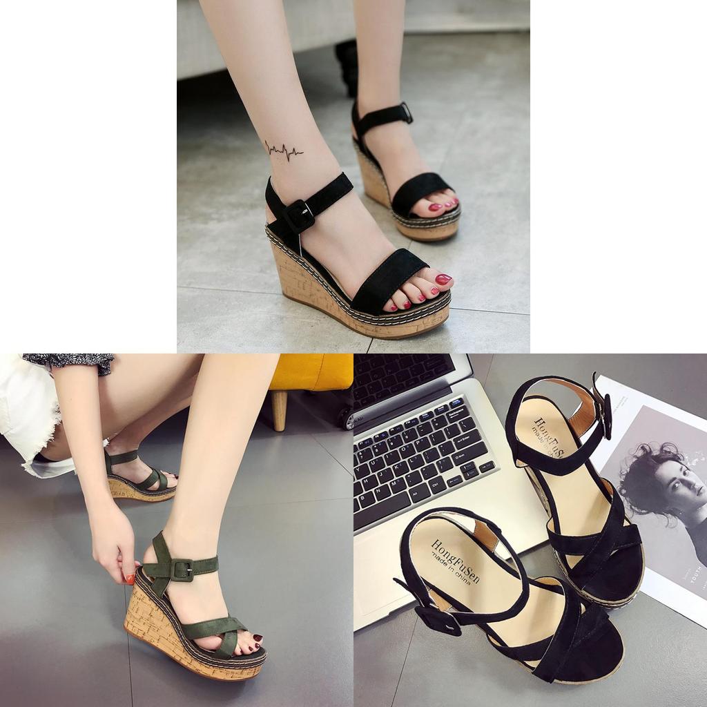 Womens Flat Sandals With Velvet Upper And Ankle Buckle For Summer Casual Wear