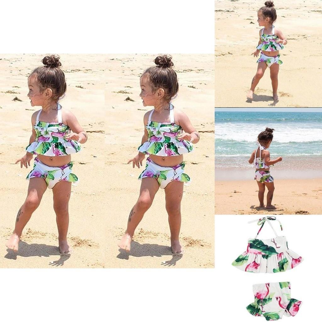 Charming 2pcs Girls Ruffle Floral Bikinis Set Featuring Adorable Flamingo Design
