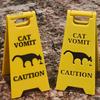 Знак рвоты кошки, стоящей собаки, предупреждающий о рвоте, черный силуэт кошки или собаки, знак для декора ванной комнаты, кляп, подарок