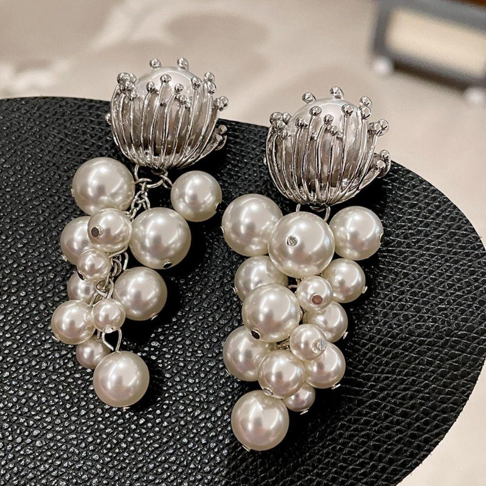 Elegant Grape Shape Earrings Sweet Pearl Beaded Earrings Creative Pear Drop Earrings Women