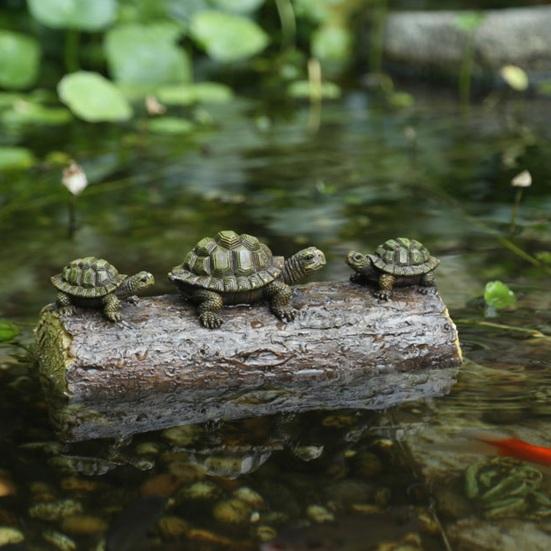 Floating Frog Ornament Waterproof Detailed Pool Decor Frog Sculpture Eco-friendly Floating Figurine Craft for Pond Pool Fish Tank