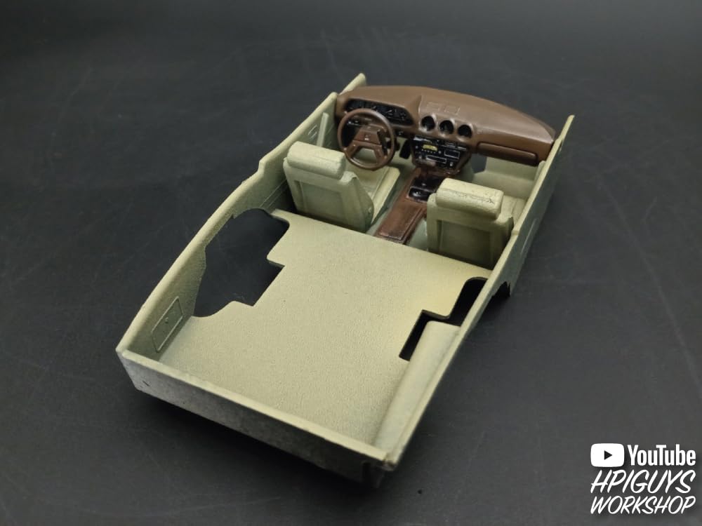 AMT Scale Datsun 280ZX Turbo with Plastic Model Kit AMT1372 1/25 T-Roof