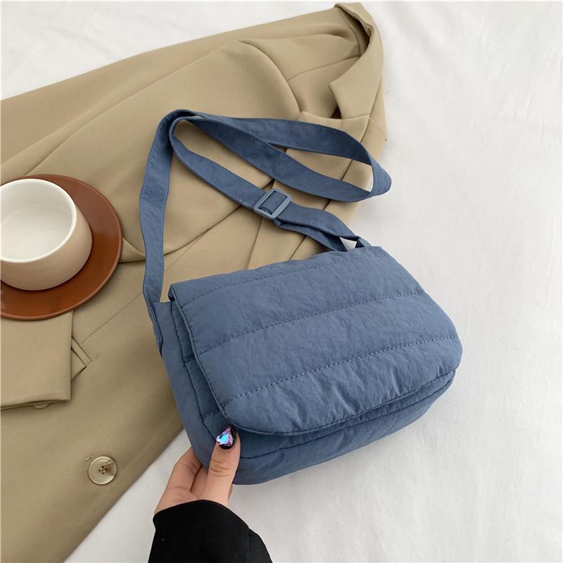 Вышитая нить Ранняя весна Однотонный Маленький Свежий Нежный Ленивый Ветер Простая Уменьшающая Возраст Сумка Через Плечо Маленькая Квадратная Сумка Для Девочек