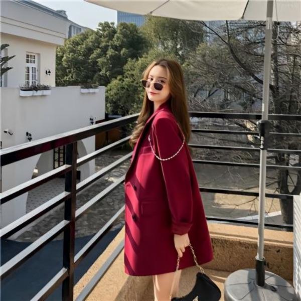 Покажите свою изысканность и стиль с этим уникальным женским пиджаком на осень/зиму