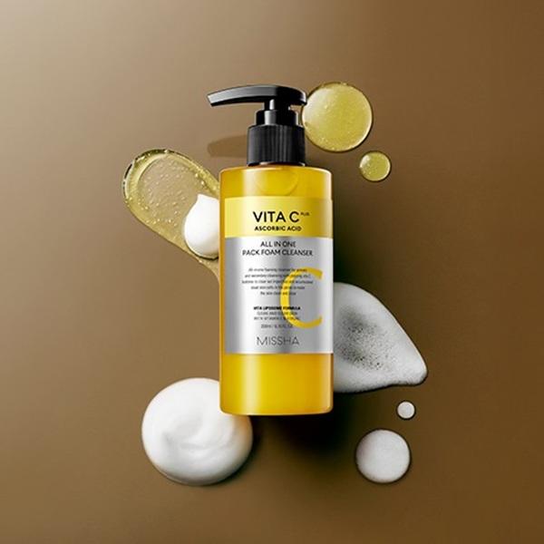 MISSHA Vita C Plus All-In-One Pack Foam Cleanser | Brightening Vitamin C Facial Wash | 200ml / 6.76 fl.oz. 1+1