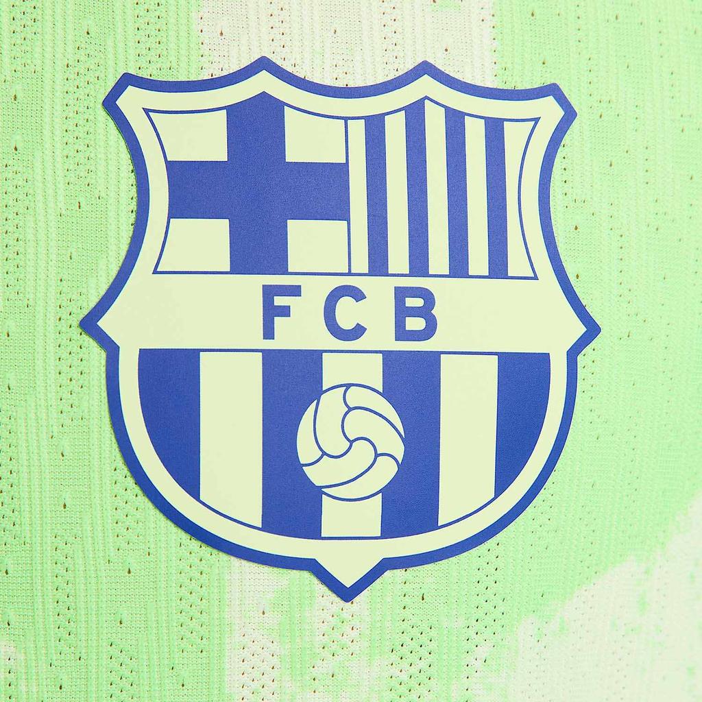 Nike X Barcelona Football Club Collaboration, удобная футболка с круглым вырезом и коротким рукавом, мужские топы, зеленый FQ1949-701