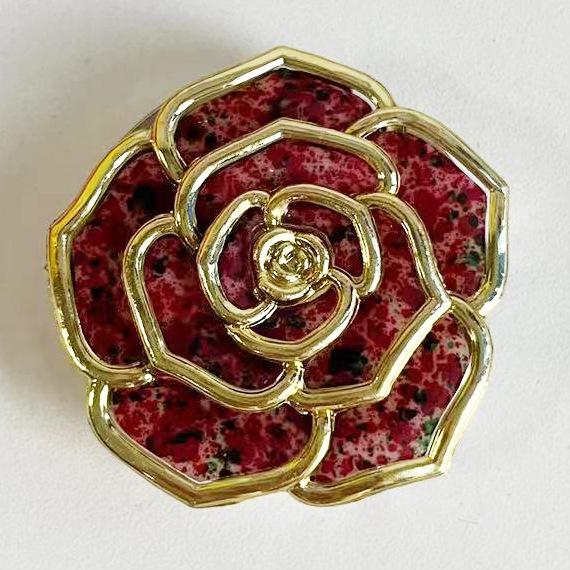 Foldable Rose Flower Handbag Hanger: Metal & Plastic Hook for Table Edge and Christmas Stocking.