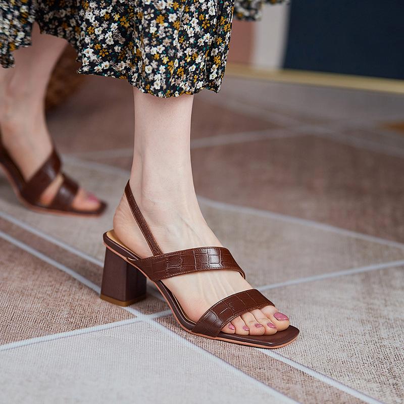 Women's Temperament Sandals 2024 Summer New Versatile Thick Heel Open Toe White High Heels Square Toe Elegant Single Shoes