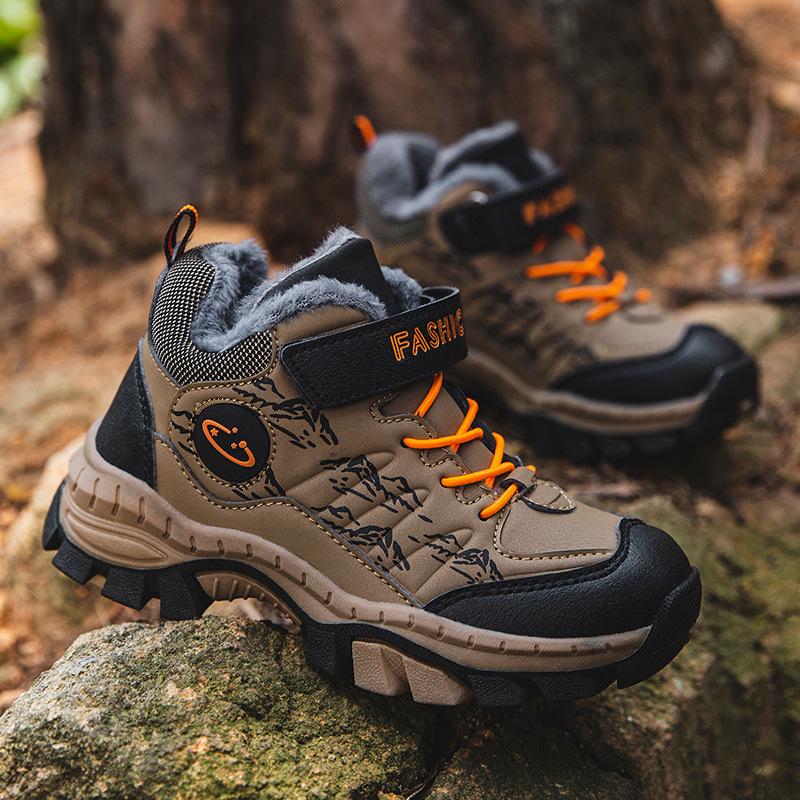 Зимние хлопковые ботинки для мальчиков с бархатной подкладкой - Теплые, подошва с стальными шипами для активного отдыха на снегу