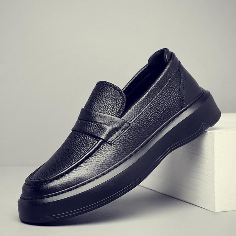2025 New Men's First-layer Cowhide Loafers Are Soft and Breathable, One-pedal, Versatile, Fashionable and Comfortable, and Do Not Grind Feet