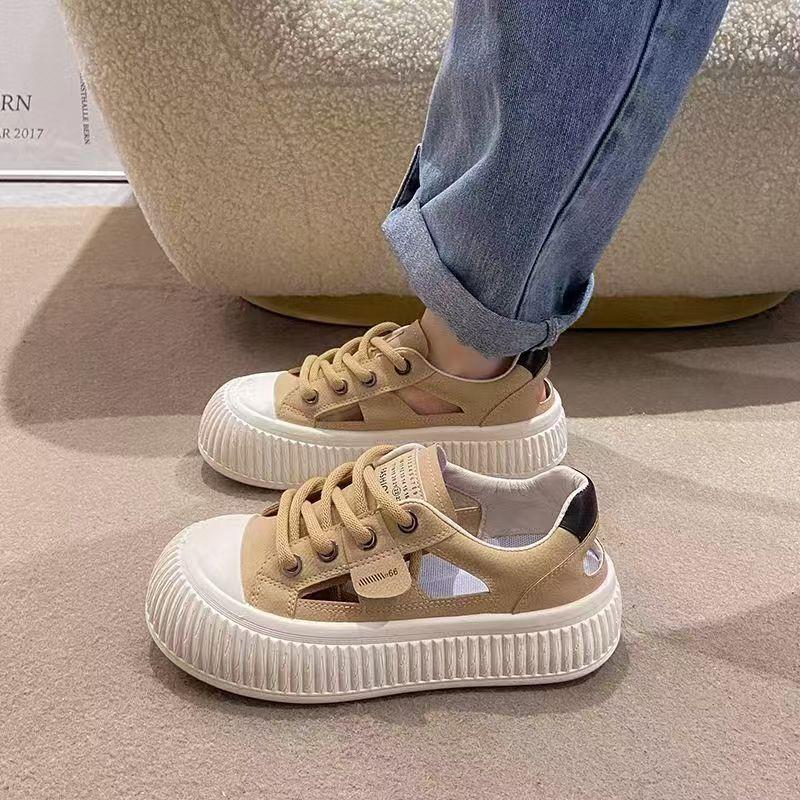 Летняя полая легкая белая обувь для студенток, кеды, новая обувь 2025, спортивные сандалии на толстой подошве в виде бисквитного торта