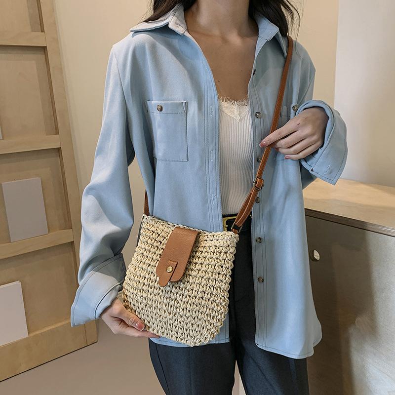 New Summer Grass Woven Bag for Women Beach Crossbody Bag Designer Shoulder Bag Small Flap Purses and Handbags