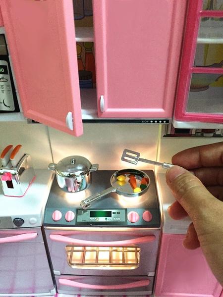 Набор кукольной мебели для кухни