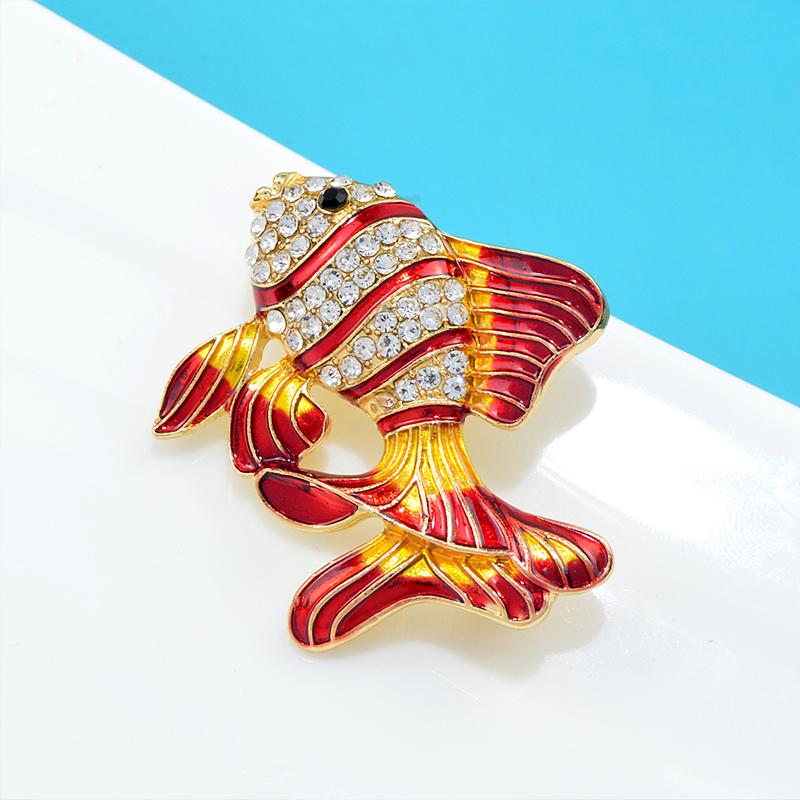 Красивые красочные броши в виде тропических рыб для женщин
