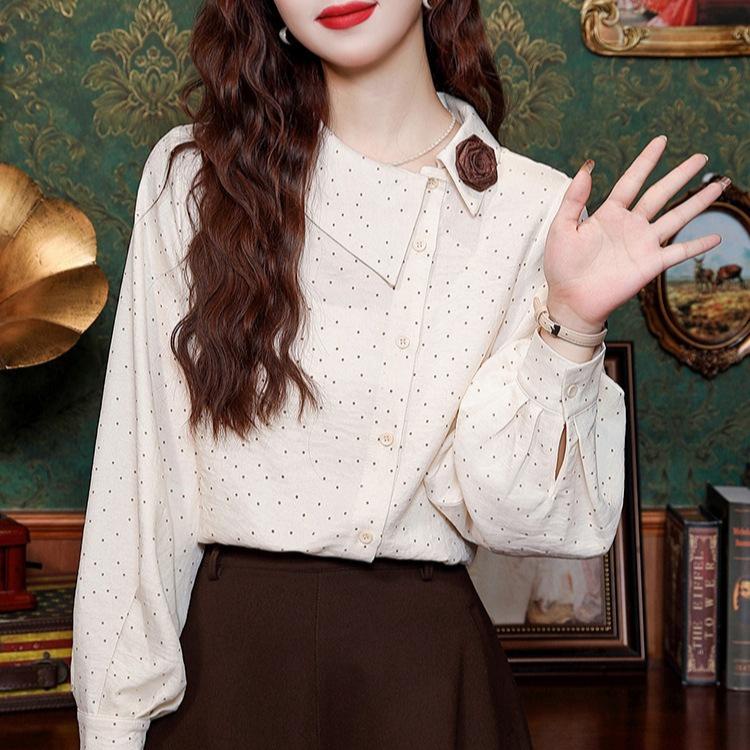 Рубашка с длинными рукавами в стиле ретро в горошек в гонконгском стиле для женщин зимой, модный дизайн, уменьшающий возраст, универсальный топ
