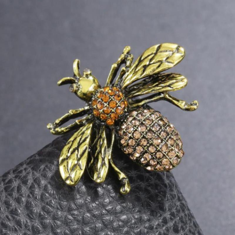 Vintage Exquisite Insect Bee Rhinestone Brooches For Women Clothing Coat Jewelry Accessries Gifts