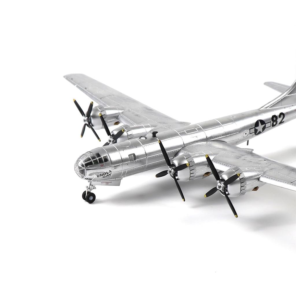 NUOTIE Superfortress Little Boy Metal Bomber Model Kit Истребитель Второй мировой войны Литой сплав Модель самолета Винтажный истребитель Военный самолет Модель 1/144