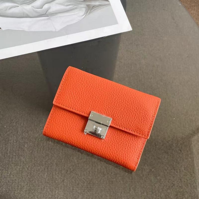 Новый кошелек из натуральной кожи с верхним слоем из коровьей кожи с рисунком личи, короткий кошелек с тремя отделениями, квадратная пряжка, сумка для тофу, Cross Collision