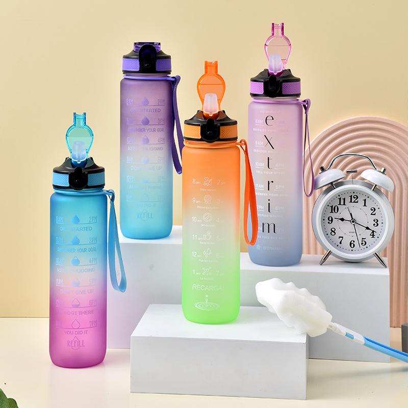 Матовый тритановый стакан с трубочкой, с градиентным переходом, большой емкости, для спорта и фитнеса, с ручкой для переноски, пластиковый стакан для воды для улицы