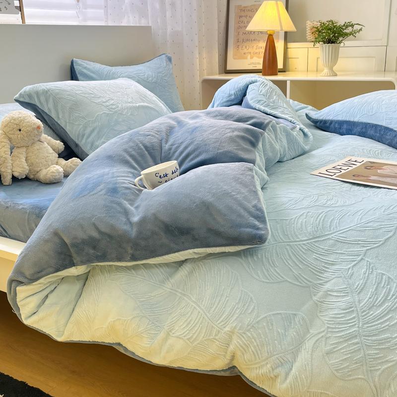 Mei Yun Ge 3D carved milk velvet four piece set and single duvet cover