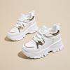 2024 Осенние белые женские кроссовки на шнуровке с толстой подошвой из вулканизированной кожи, женские дышащие спортивные туфли на платформе из искусственной кожи